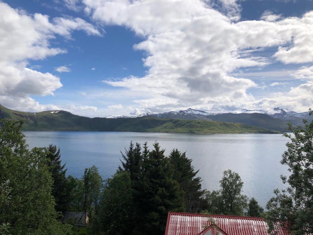 Apartamento Hus Pa Bakken Skaland Exterior foto